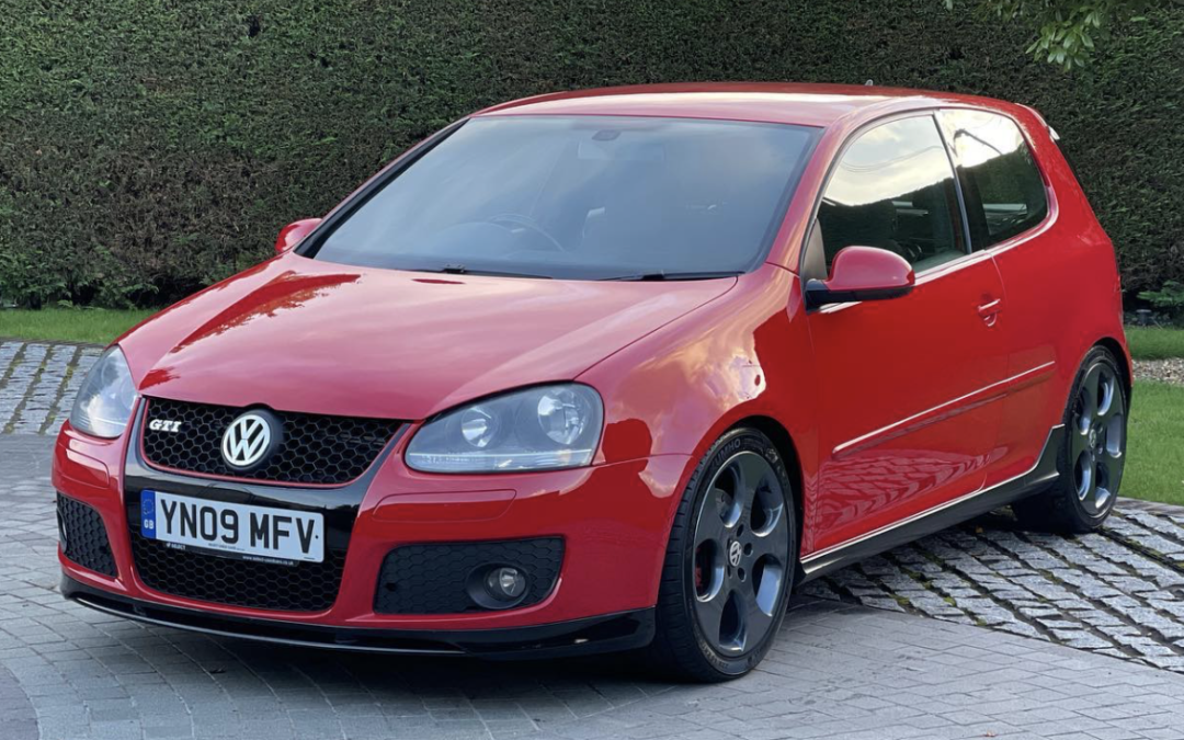 Volkswagen Golf GTI (Mk 5)